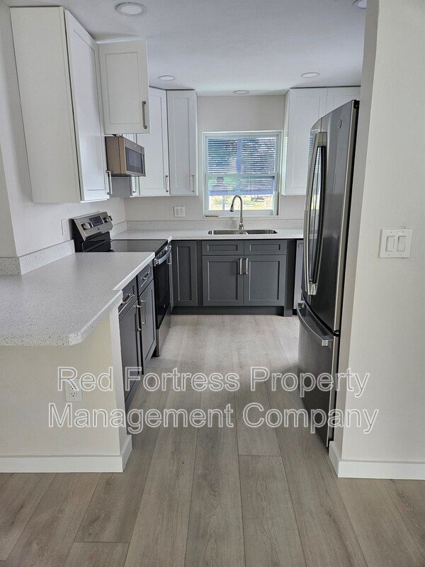 8730 Fordham St property image