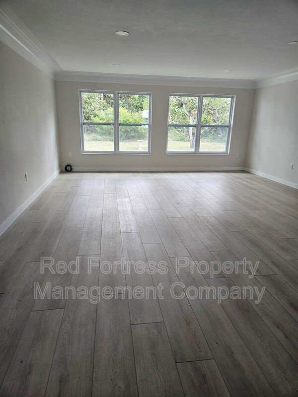 8730 Fordham St property image