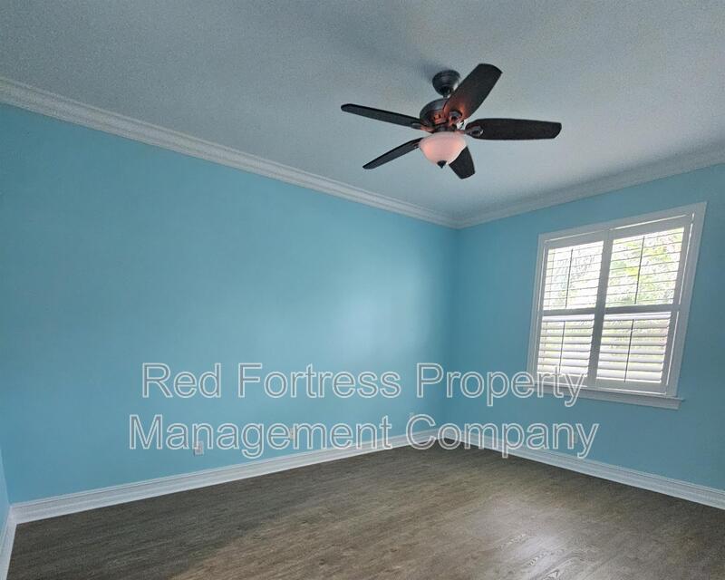 13105 Silver Thorn Loop property image