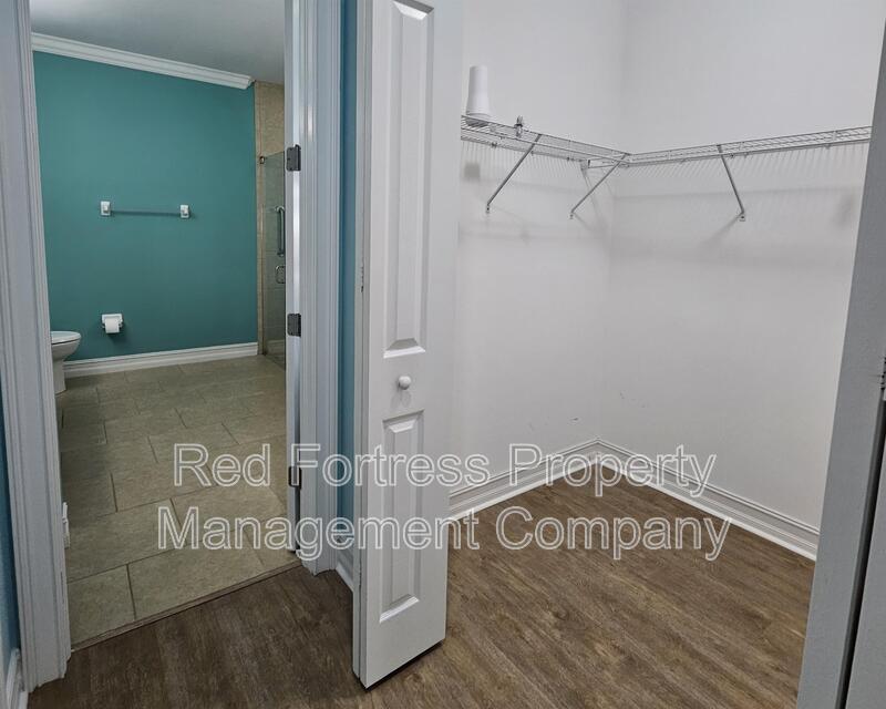 13105 Silver Thorn Loop property image