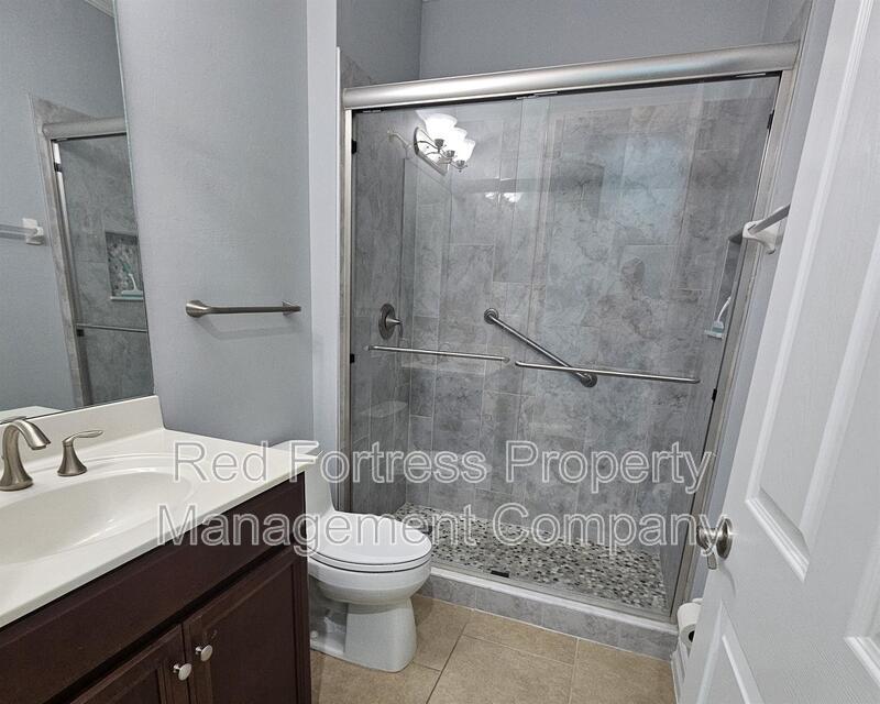 13105 Silver Thorn Loop property image
