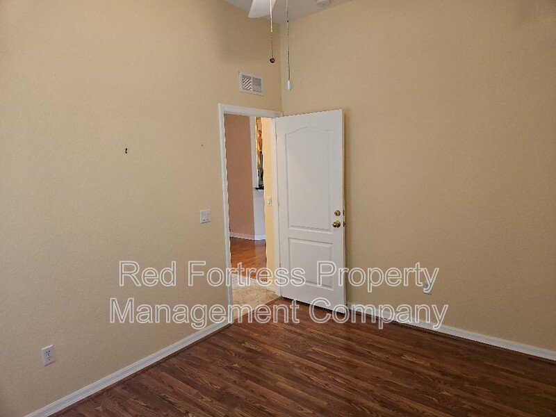 1556 Scarlett Ave property image