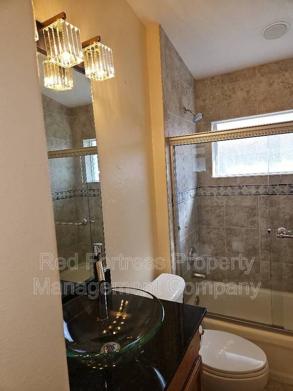 1556 Scarlett Ave property image