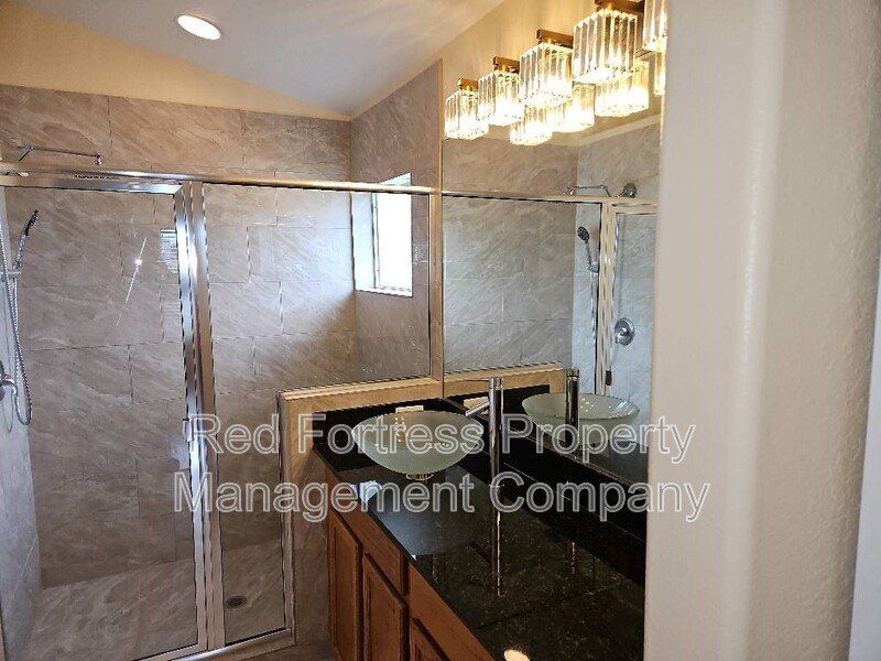 1556 Scarlett Ave property image