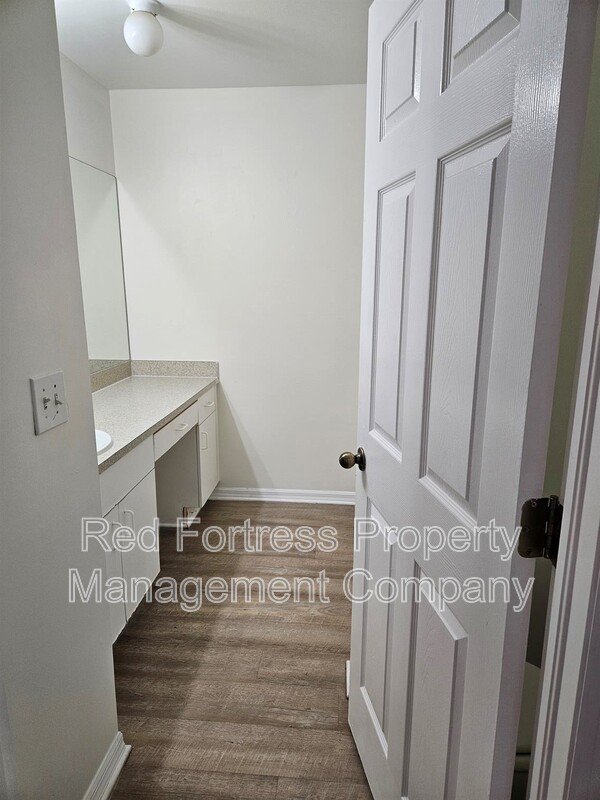 5006 Bywood St property image