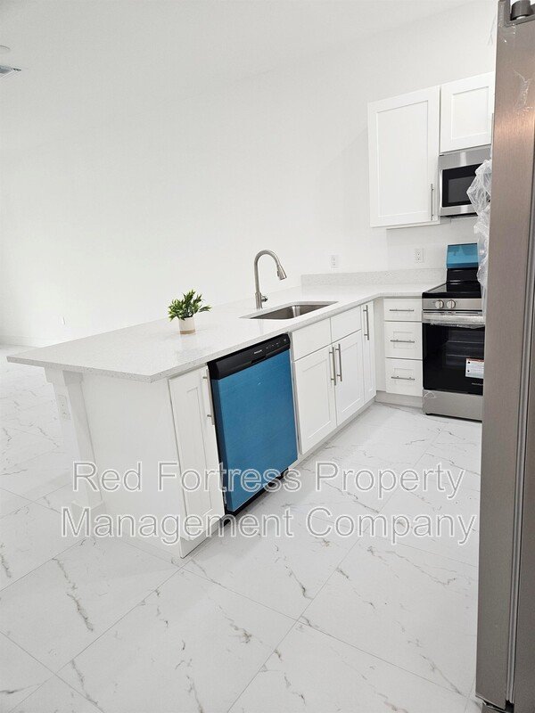 5148 Centennial Blvd property image