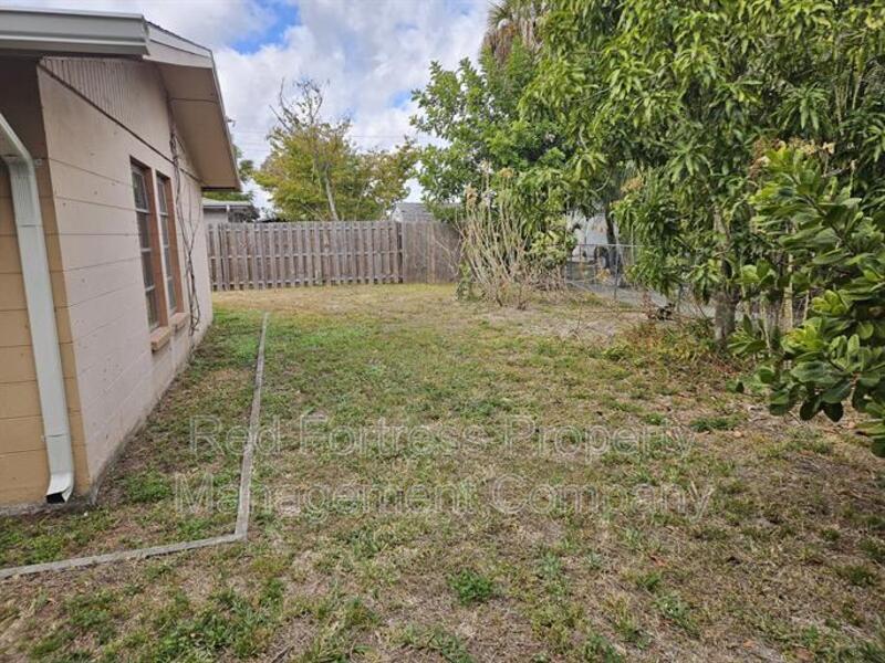 1635 Newport Ct property image