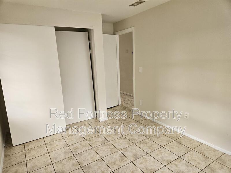 1635 Newport Ct property image