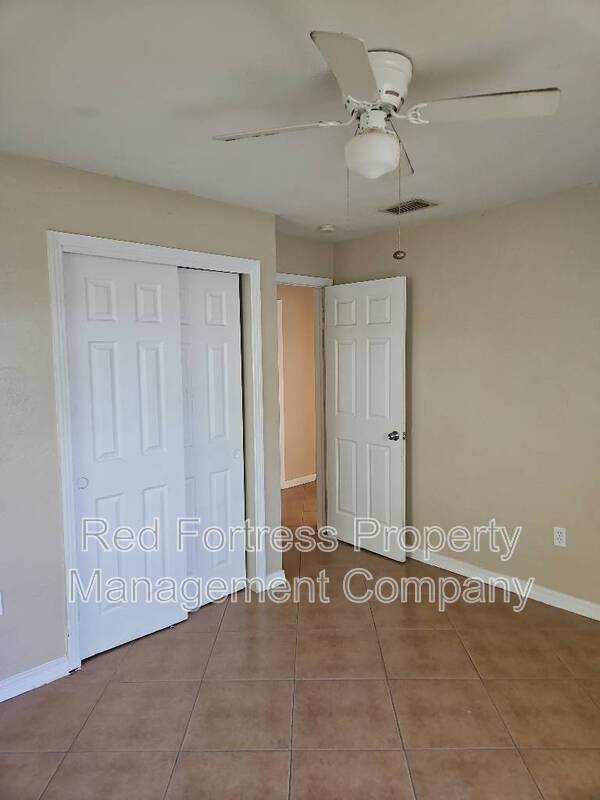 2349 South St property image