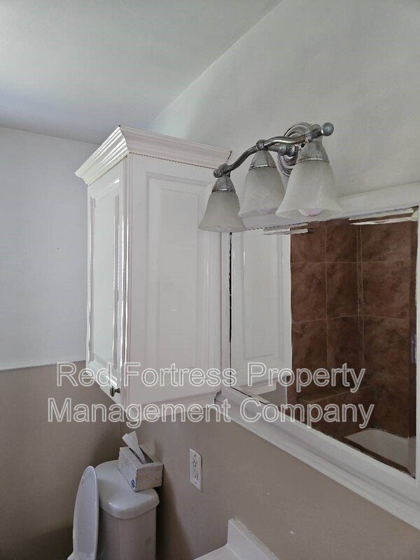 2349 South St property image