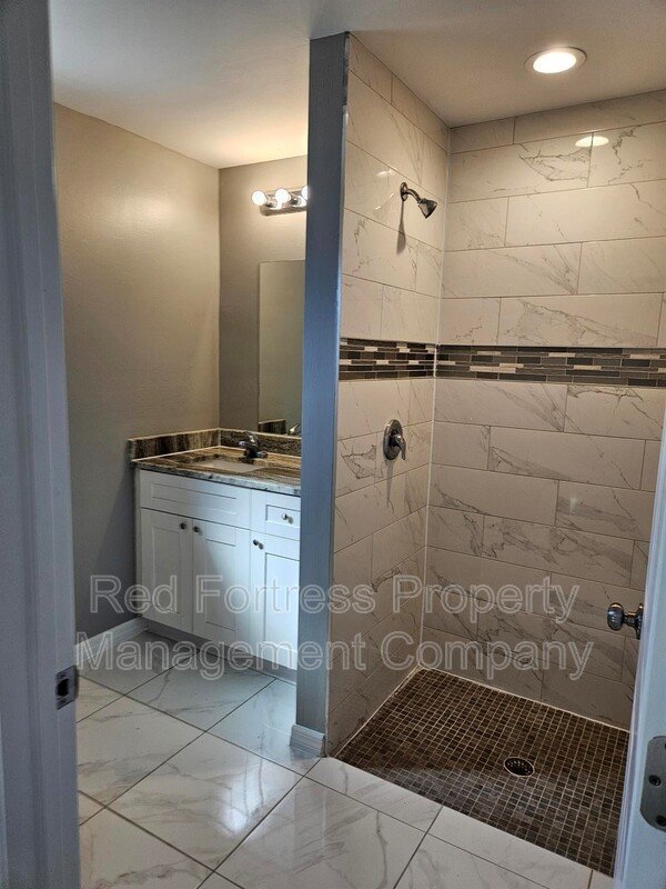 310 Gordon Ave S property image