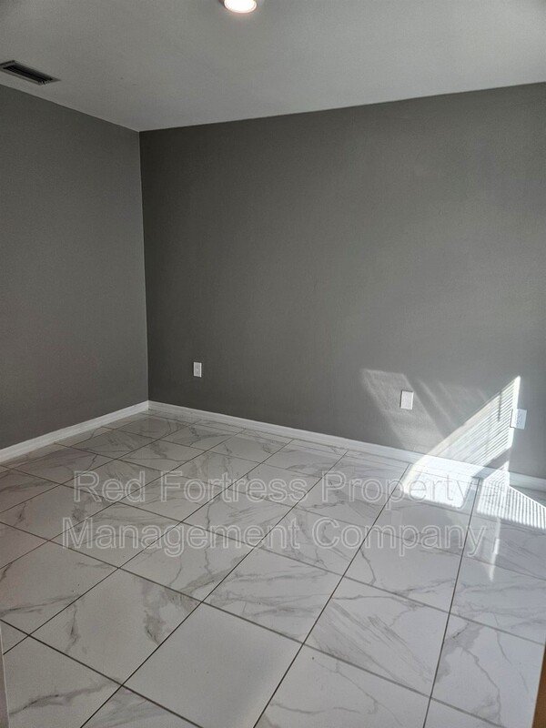 310 Gordon Ave S property image