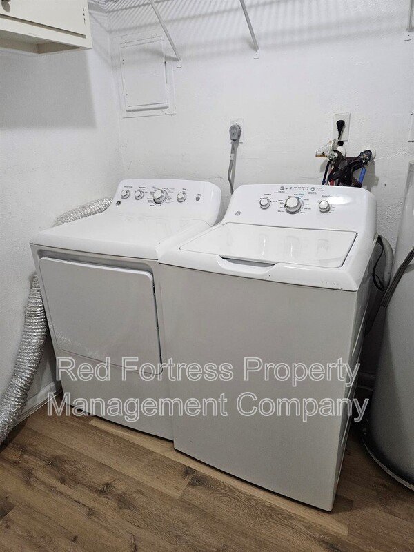 803 Palm Blvd property image