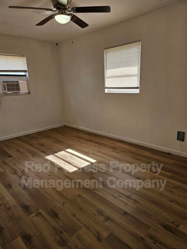 803 Palm Blvd property image