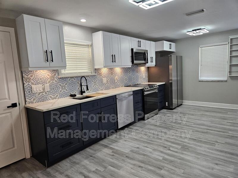 4855 West Dr property image