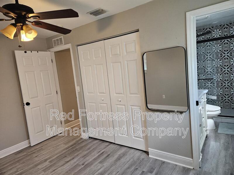 4855 West Dr property image