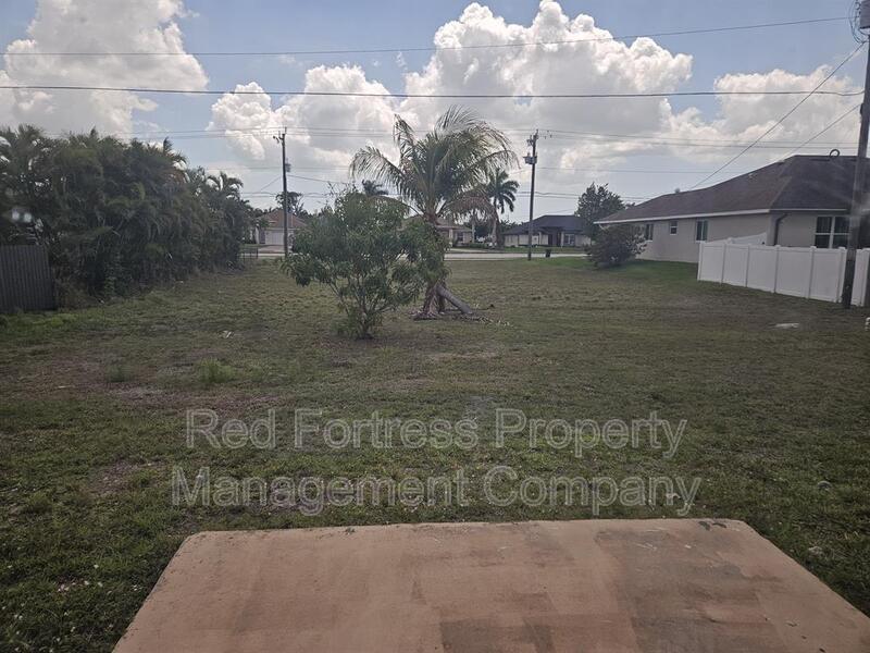 1814 SW 42nd St property image