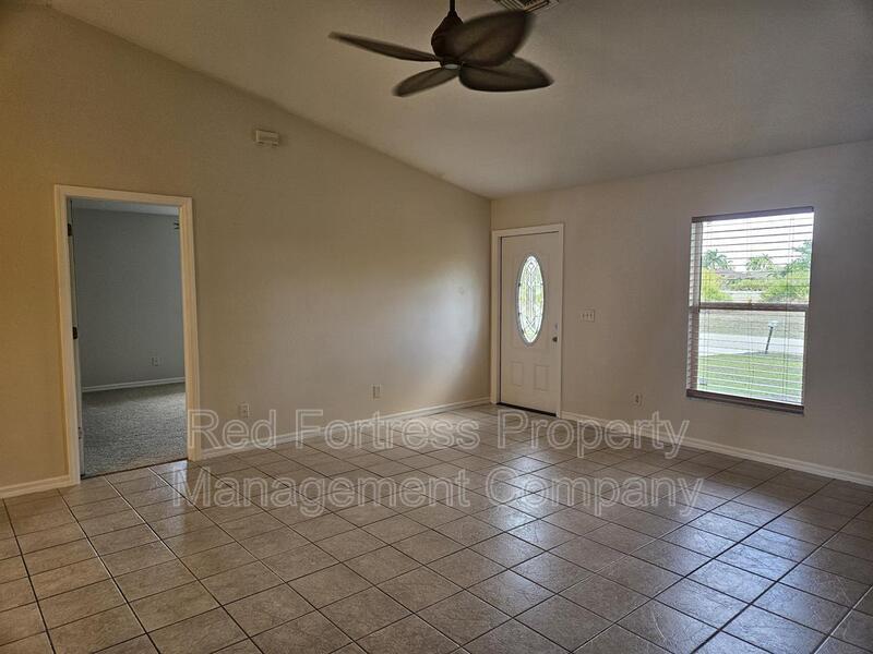 1814 SW 42nd St property image