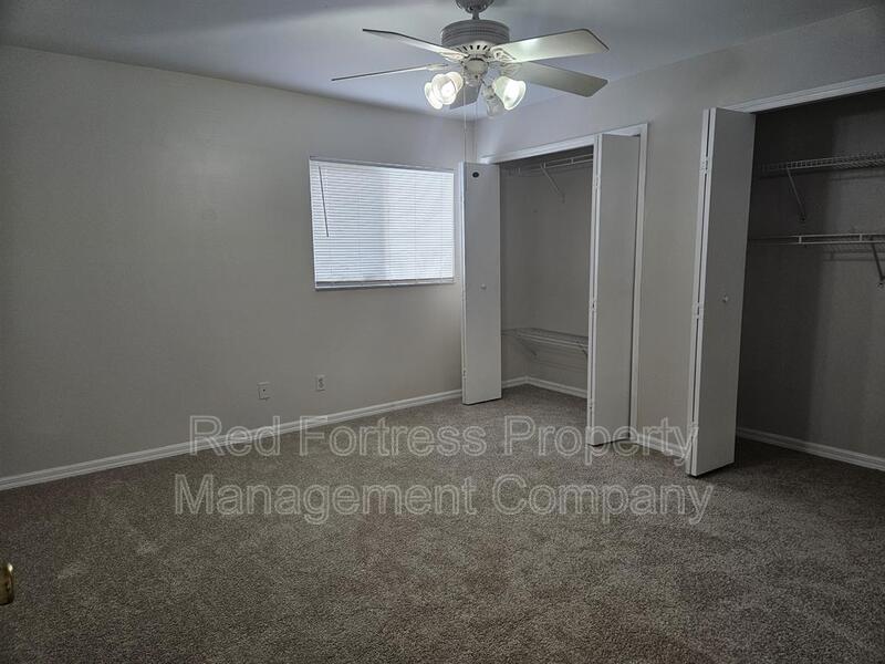 1814 SW 42nd St property image