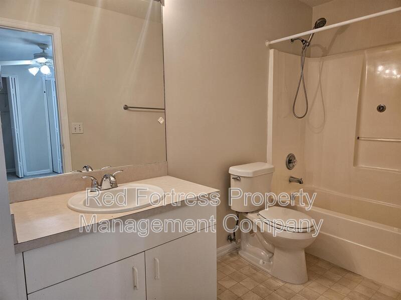 1814 SW 42nd St property image