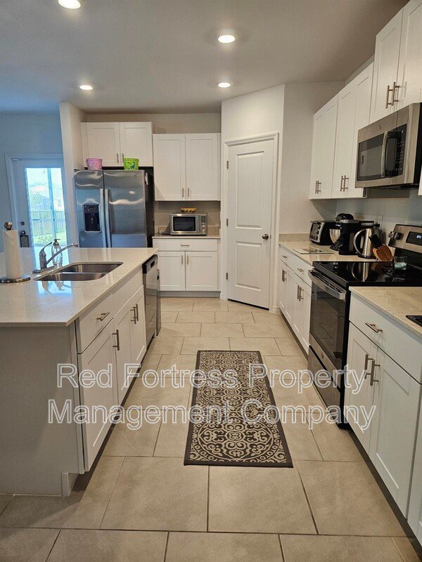 12210 Dakota Ridge Pl property image