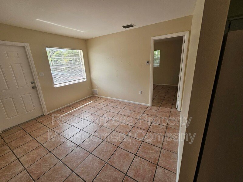 3814 Desoto Ave property image