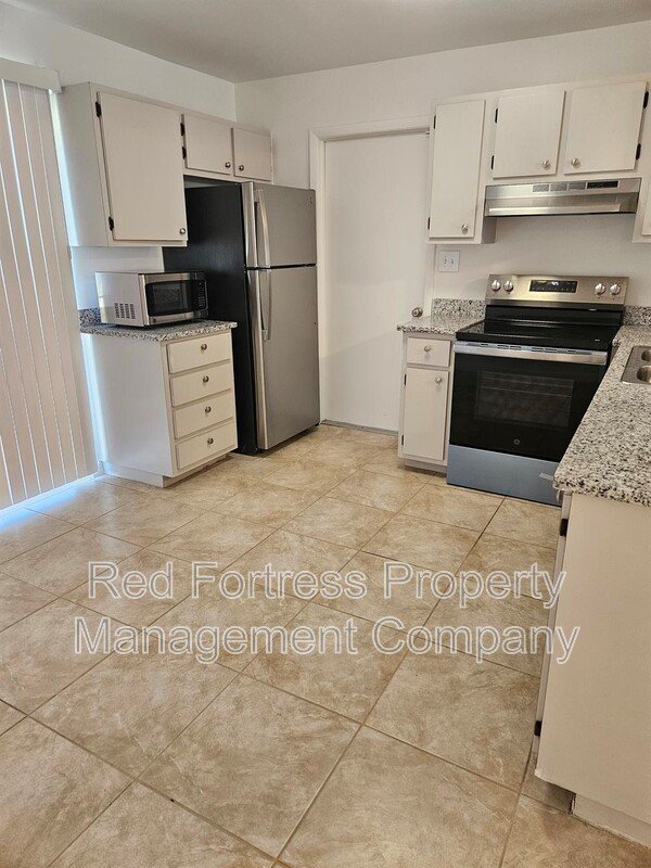3718 15th St W property image