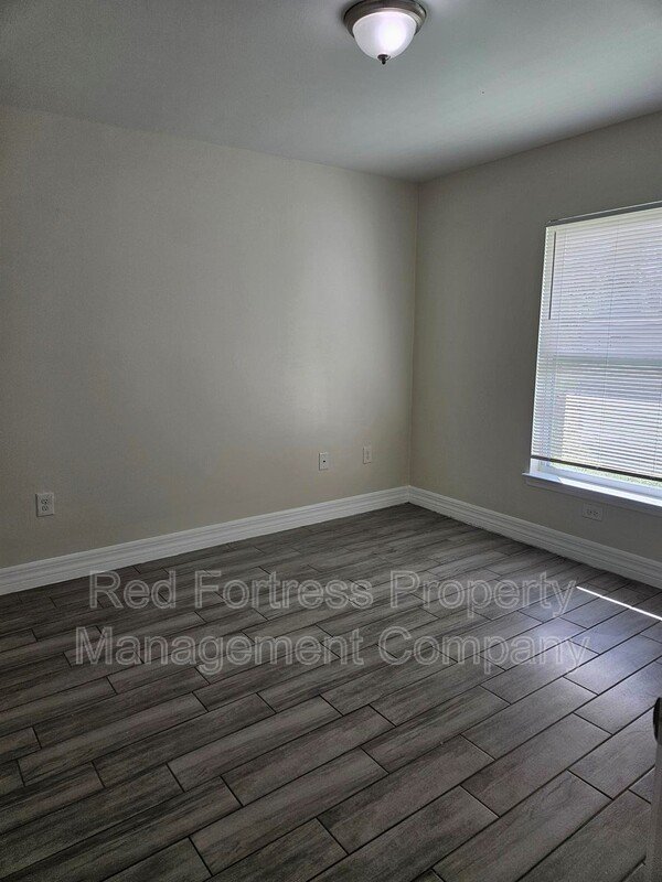 167 Meadow Rd property image