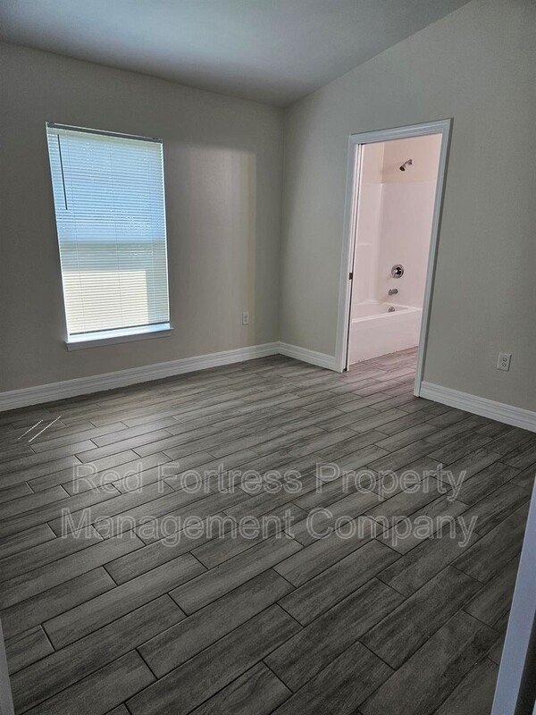 167 Meadow Rd property image
