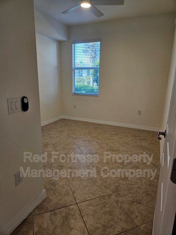 17451 Old Harmony Dr 102 property image