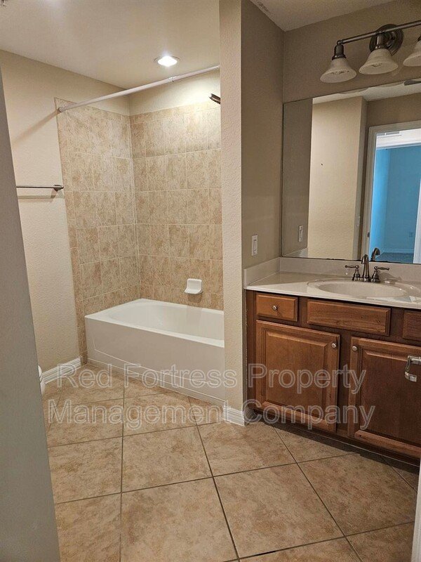17451 Old Harmony Dr 102 property image