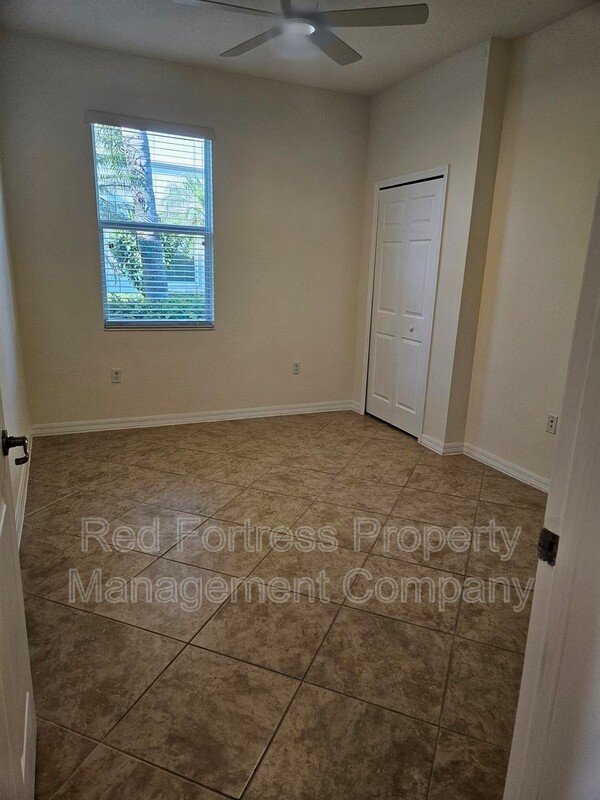 17451 Old Harmony Dr 102 property image