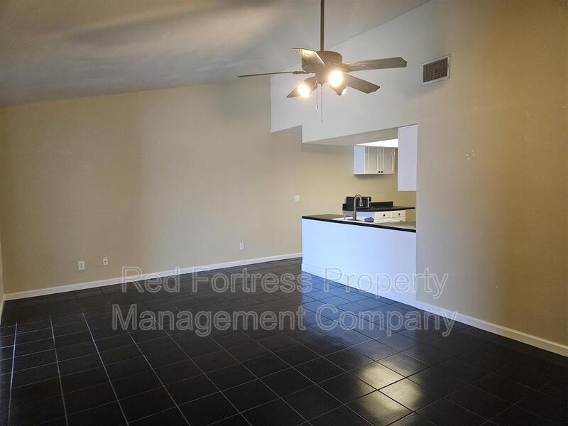 4114 Skyline Blvd B property image