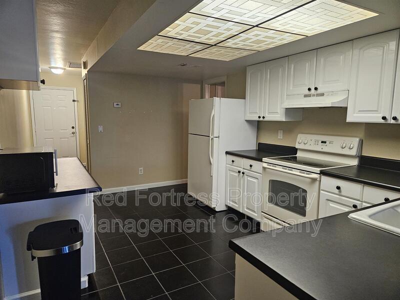 4114 Skyline Blvd B property image
