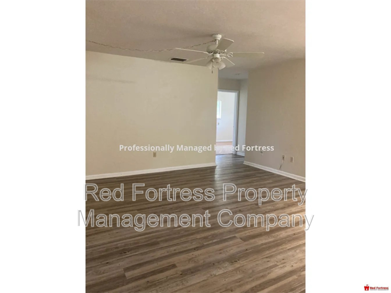 5806 Algiers St property image