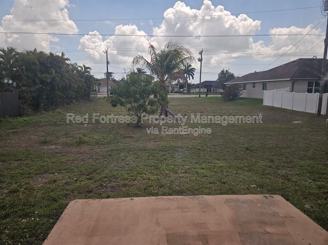 1814 SW 42nd St property image