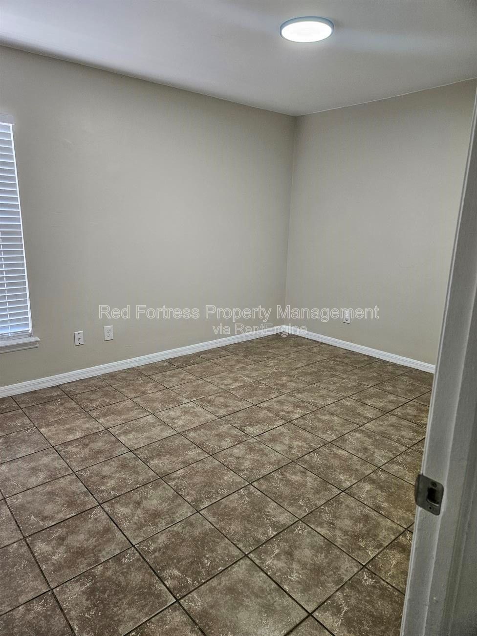 4512 Leonard Blvd S property image