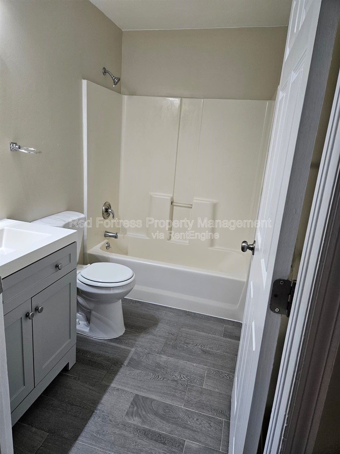 4512 Leonard Blvd S property image
