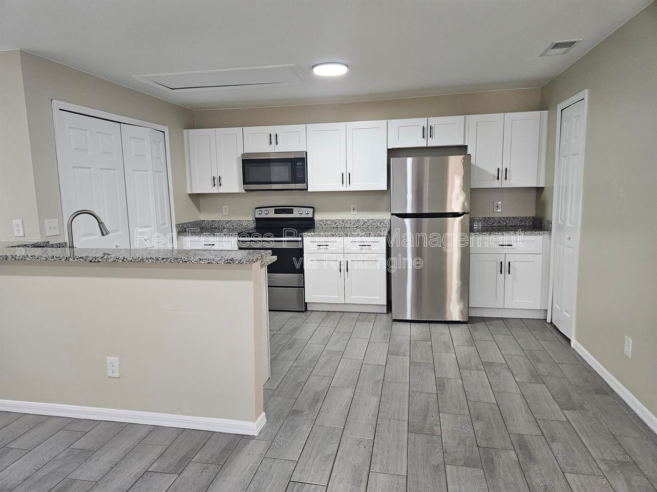 4514 Leonard Blvd S property image