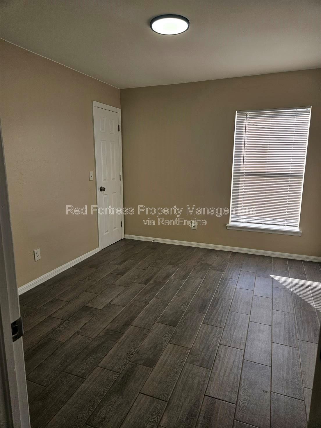 4514 Leonard Blvd S property image