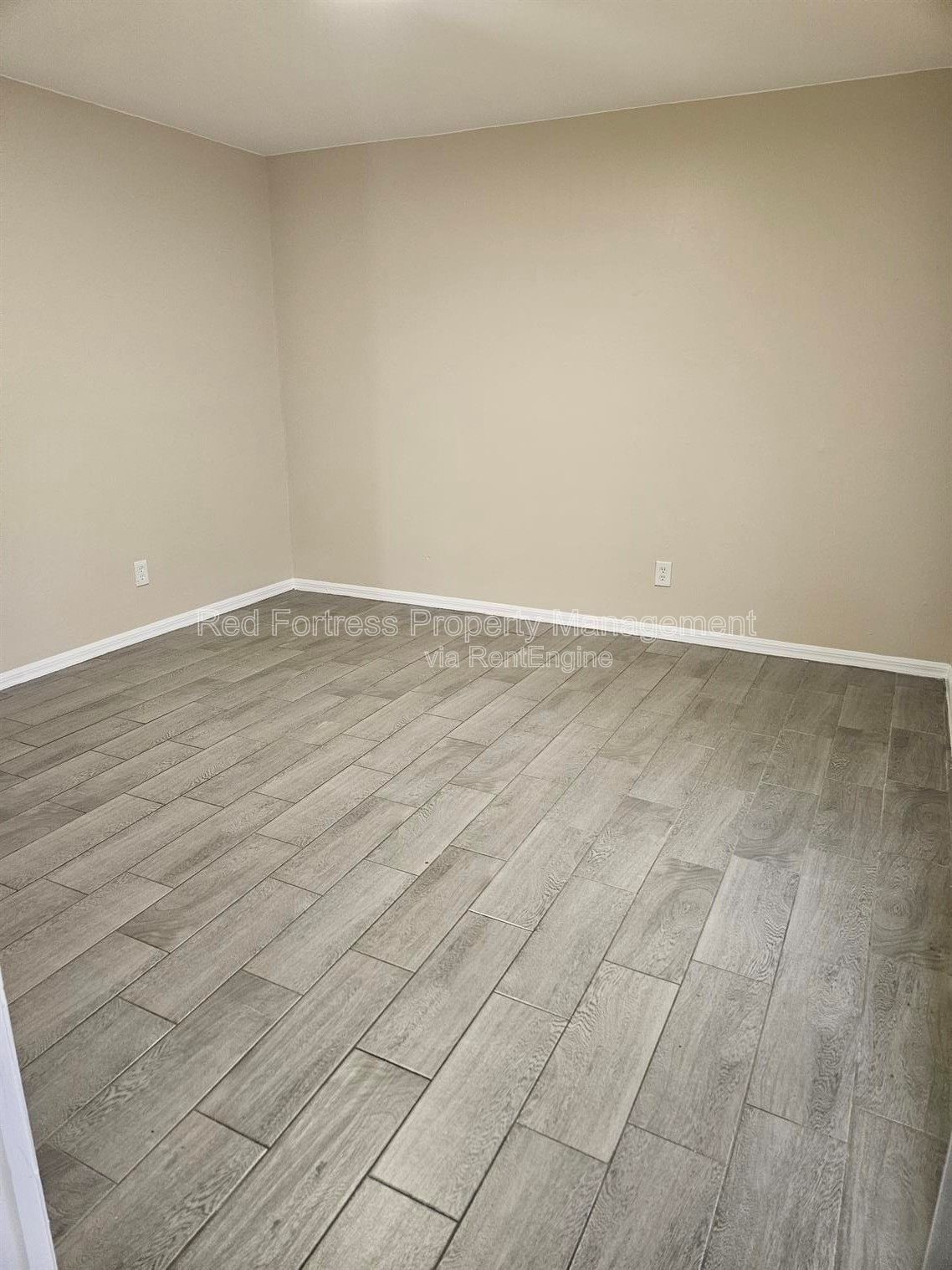 4514 Leonard Blvd S property image