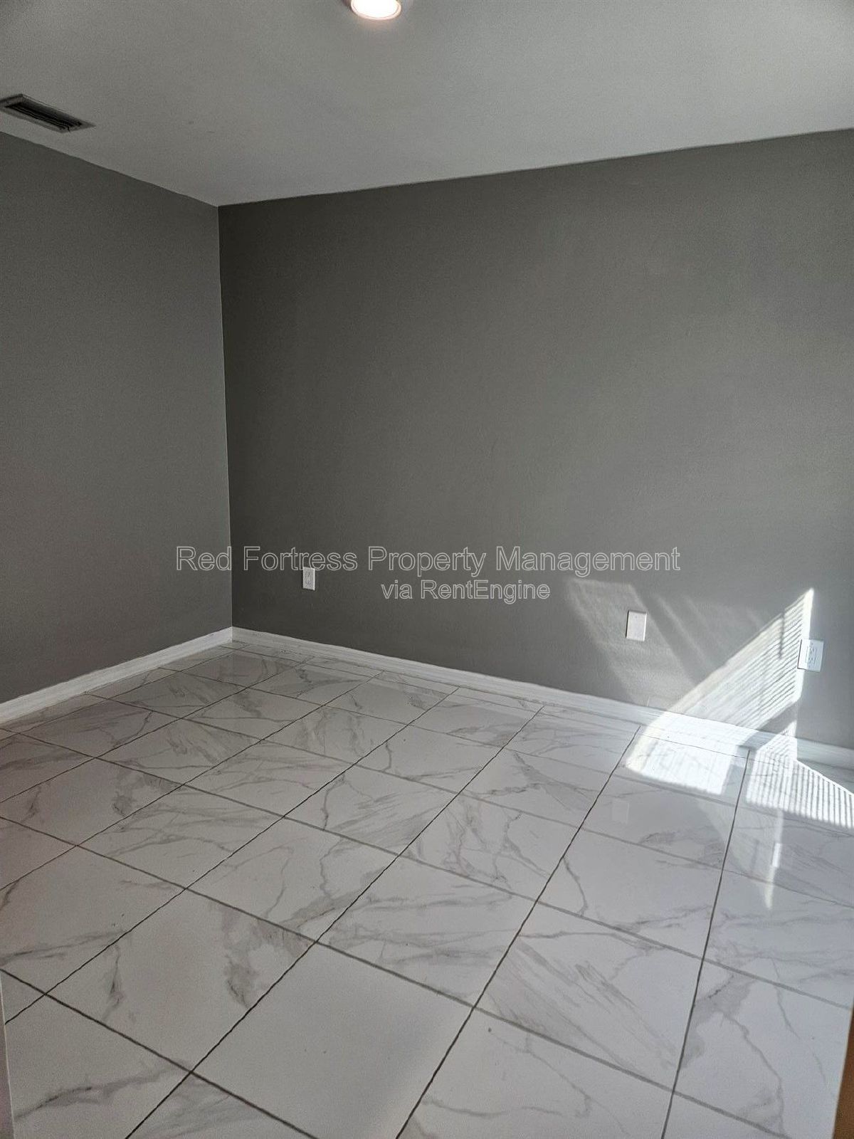 310 Gordon Ave S property image
