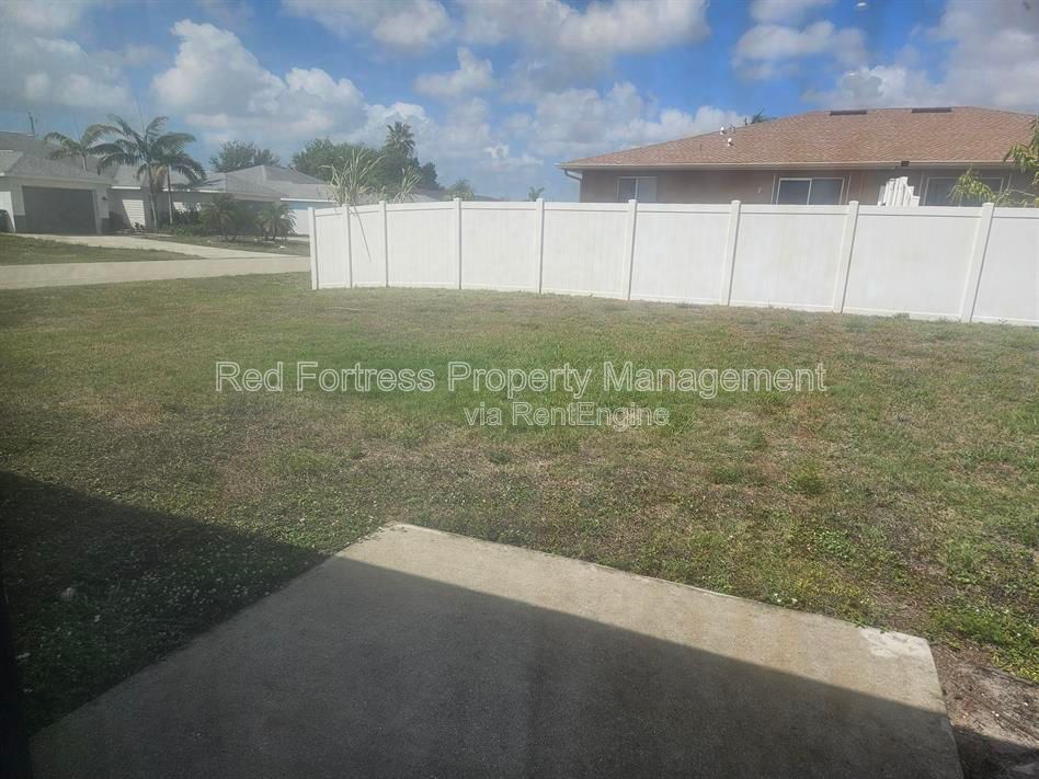 542 SE 6th Pl property image