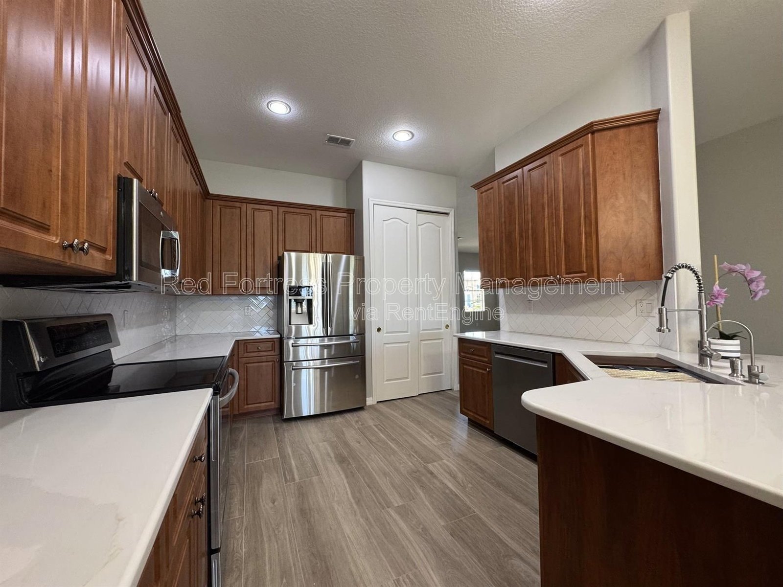 2531 Sawgrass Lake property image