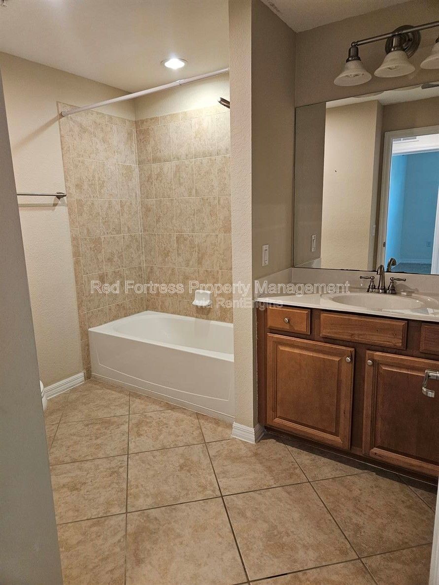 17451 Old Harmony Dr property image