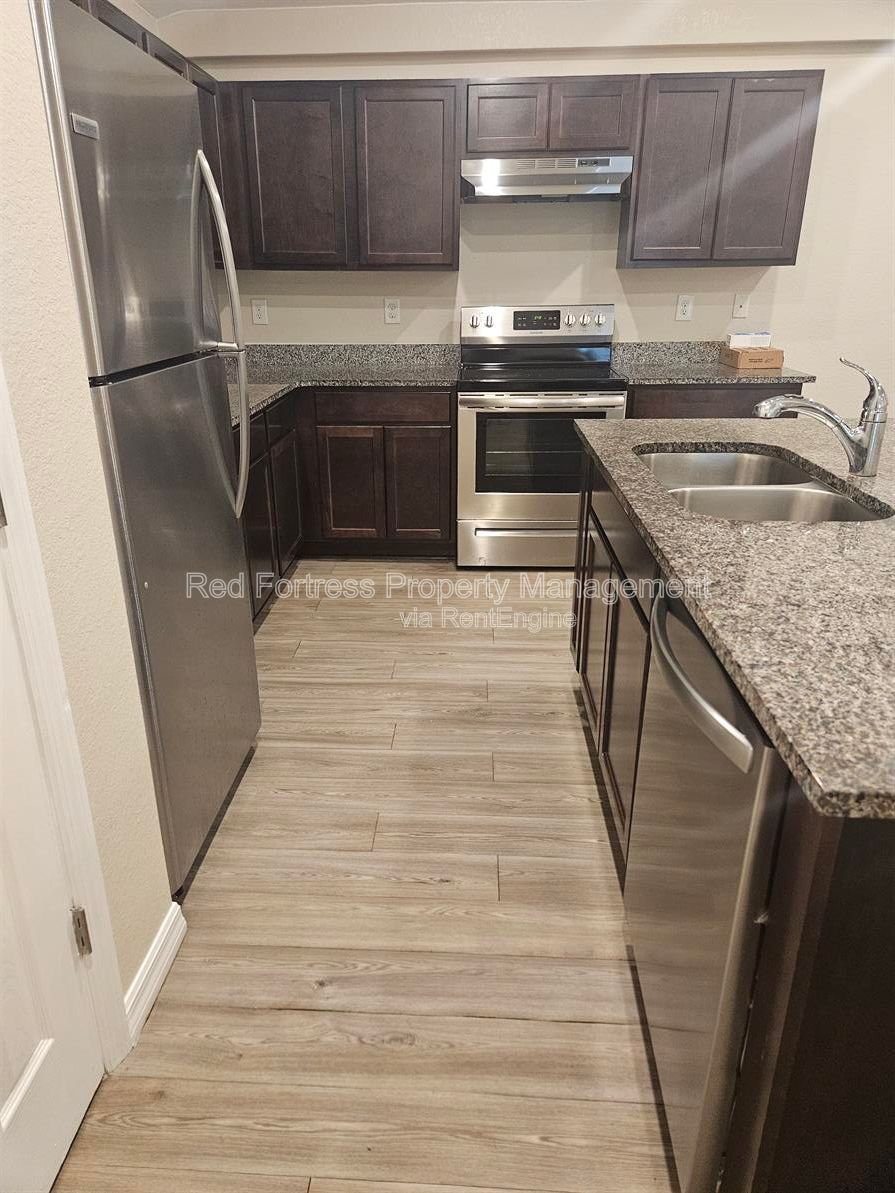 1955 Laverna Ave property image