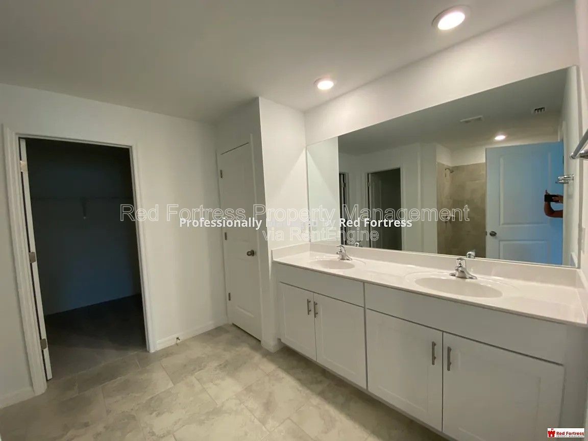 4215 Villa Rapallo property image