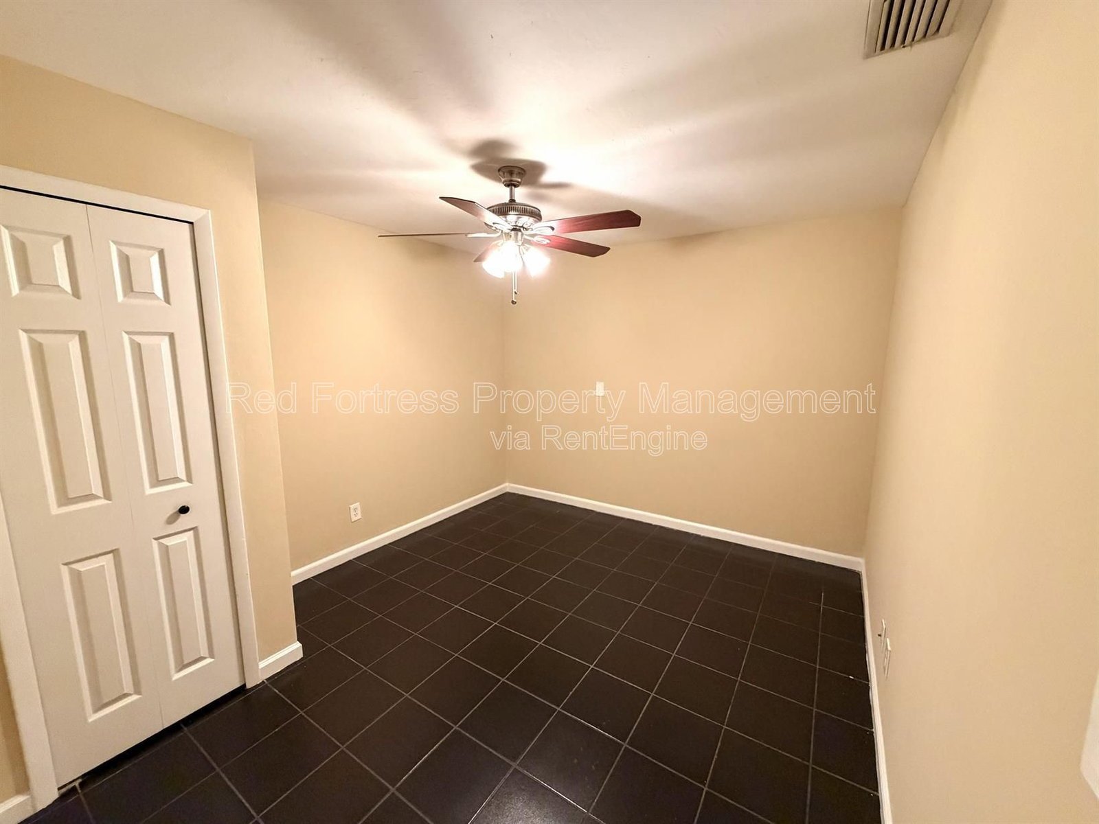 4114 Skyline Blvd B property image