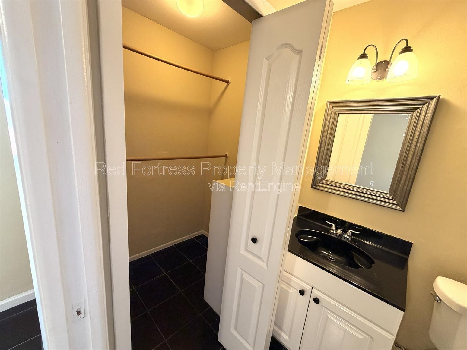 4114 Skyline Blvd B property image