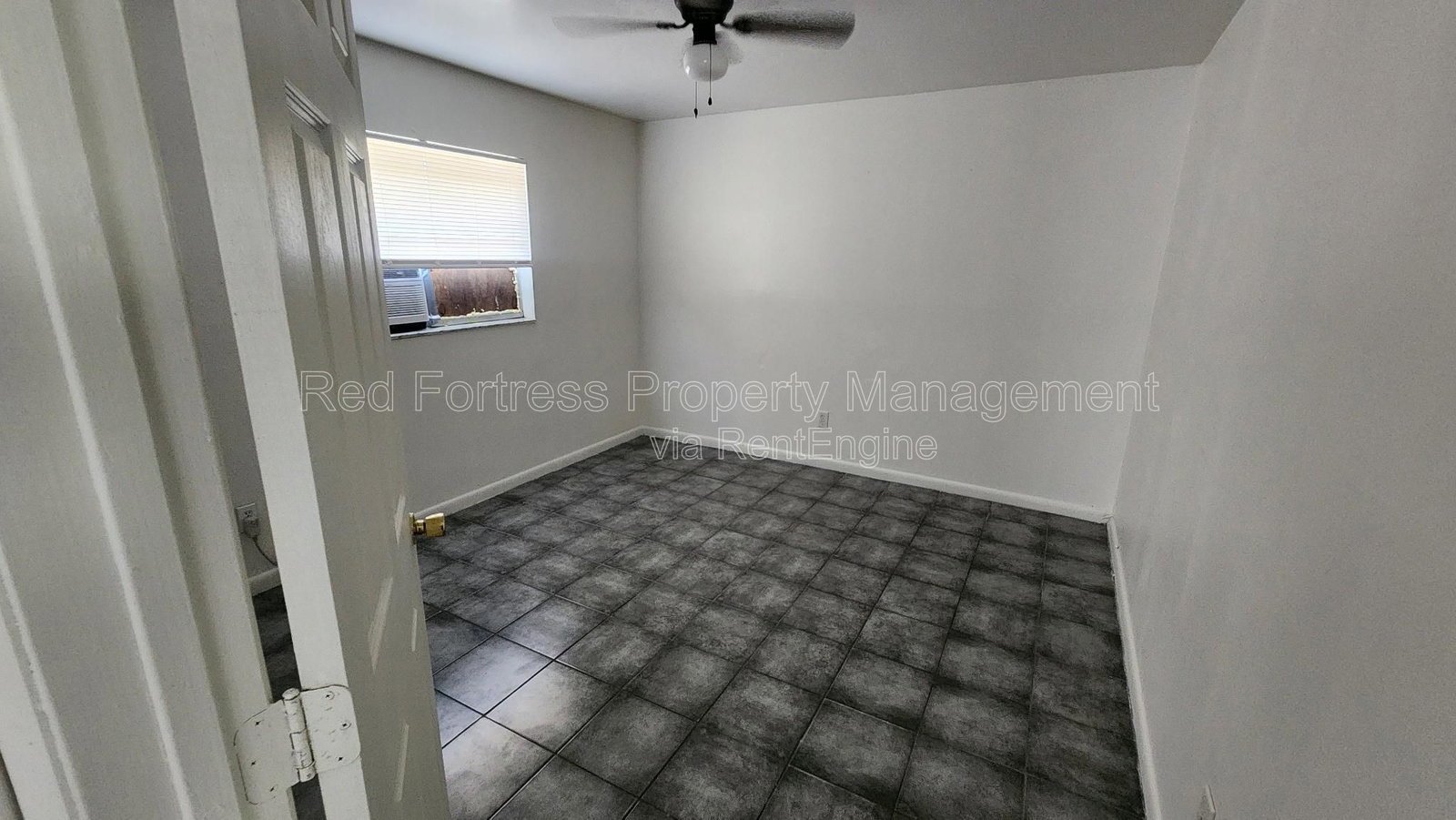 19095 Holly Rd property image